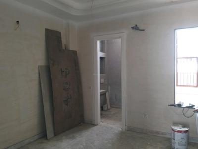 Bedroom Image of 2000 Sq.ft 5 BHK Builder Floor for sale in Mukherjee Nagar New Delhi for Rs. 32500000