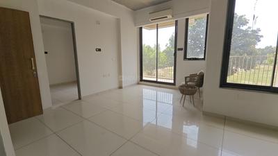Living Room Image of 1740 Sq.ft 3 BHK Apartment / Flat for sale in Reflection, Shela Ahmedabad for Rs. 8600000