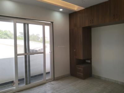 Bedroom Image of 900 Sq.ft 2 BHK Builder Floor for sale in Mukherjee Nagar New Delhi for Rs. 12500000
