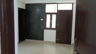 Bedroom Image of 1599 Sq.ft 3 BHK Apartment / Flat for rent in Sanchar Palm Valley, Wave City Ghaziabad for Rs. 16999