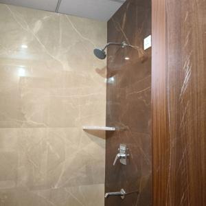 Bathroom Image of 1100 Sq.ft 3 BHK Apartment / Flat for rent in Swami Vivekananda Nagar Kota for Rs. 24000