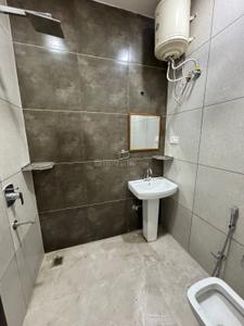 Bathroom Image of 580 Sq.ft 1 RK Builder Floor for rent in Civil Lines Ludhiana for Rs. 15000