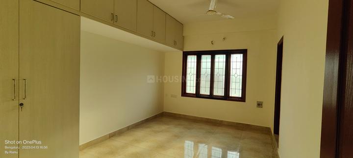 Shanthi Bedroom 1