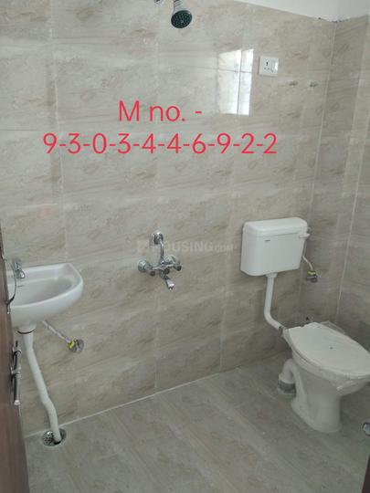 Macker Silver Estate Vertica Phase II Main Image 1