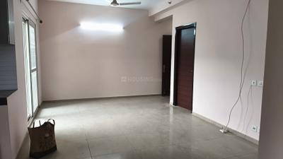 Living Room Image of 1340 Sq.ft 3 BHK Apartment / Flat for rent in Gulshan Ikebana, Sector 143 Noida for Rs. 33000