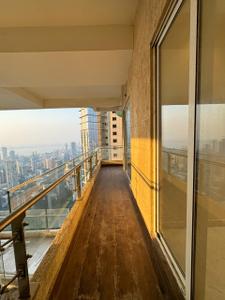 Balcony Image of 3500 Sq.ft 3.5 BHK Apartment / Flat for rent in Indiabulls Sky Forest, Parel Mumbai for Rs. 380000
