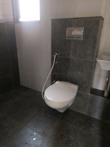 Common Bathroom Image of 600 Sq.ft 1 BHK Apartment / Flat for rent in Joyville Hadapsar Annexe Phase 6, Shewalewadi Pune for Rs. 21000