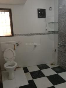 Bathroom Image of 800 Sq.ft 1 BHK Apartment / Flat for rent in Sangamvadi Pune for Rs. 30000