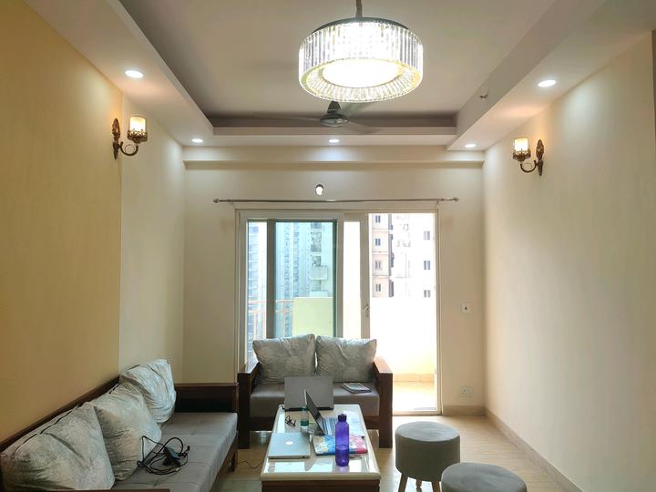 Mahagun Moderne Main Image 1