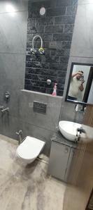 Bathroom Image of 720 Sq.ft 2 BHK Independent House for rent in Tagore Garden Extension New Delhi for Rs. 32000