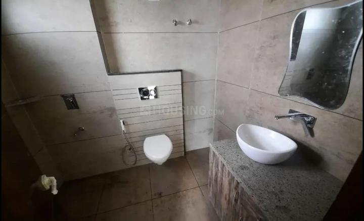 Sector 10 Bathroom 1