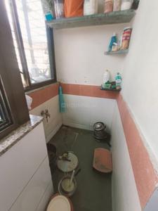 Bathroom Image of 2231 Sq.ft 3 BHK Apartment / Flat for rent in Ambawadi Ahmedabad for Rs. 48000