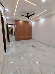 Bedroom Image of 3000 Sq.ft 5 BHK Apartment / Flat for rent in DDA Sector C Pocket 8, Vasant Kunj New Delhi for Rs. 125000