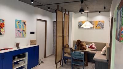 Living Room Image of 1050 Sq.ft 3 BHK Apartment / Flat for sale in Santacruz West Mumbai for Rs. 60000000