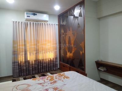 Bedroom Image of 2100 Sq.ft 4 BHK Apartment / Flat for rent in New Alkapuri Vadodara for Rs. 55000