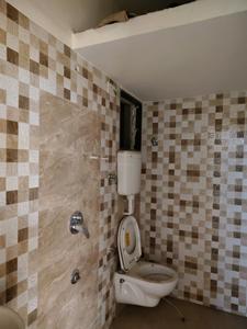 Common Bathroom Image of 530 Sq.ft 2 BHK Apartment / Flat for rent in Godrej Emerald, Thane West Thane for Rs. 21000