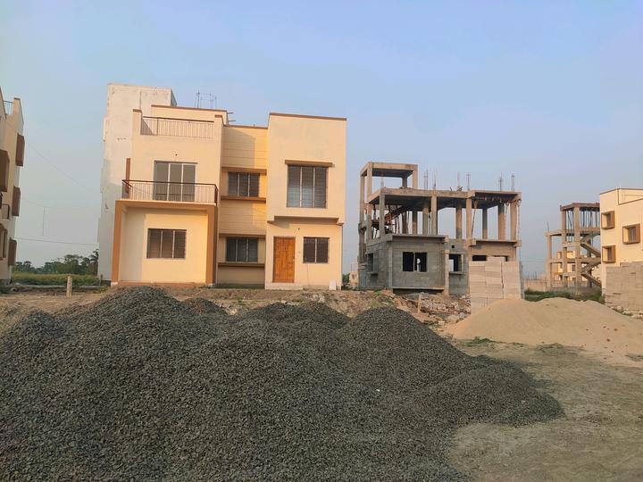 Royal Enclave Phase 1 Main Image 1