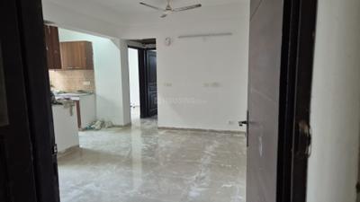Living Room Image of 1100 Sq.ft 2.5 BHK Apartment / Flat for rent in Sethi Max Royal, Sector 76 Noida for Rs. 29000