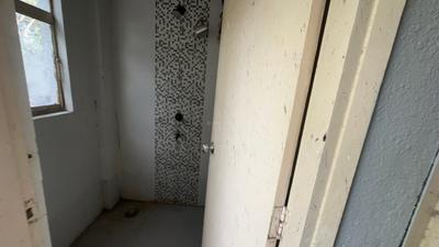 Bathroom Image of 450 Sq.ft 1 BHK Apartment / Flat for sale in Signature Global Solera, Sector 107 Gurgaon for Rs. 3200000