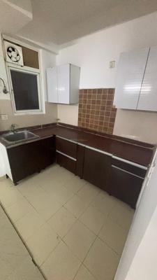 Kitchen Image of 1075 Sq.ft 2.5 BHK Apartment / Flat for sale in Amrapali Zodiac, Sector 120 Noida for Rs. 9800000