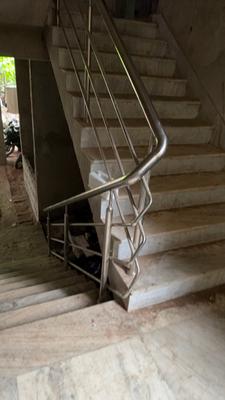 Staircase Image of 725 Sq.ft 2 BHK Builder Floor for sale in Picnic Garden Kolkata for Rs. 3500000