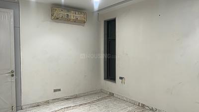 Bedroom Image of 1800 Sq.ft 3 BHK Builder Floor for sale in Model Town New Delhi for Rs. 35000000