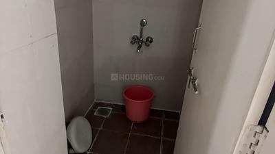 Bathroom Image of 1150 Sq.ft 1 BHK Apartment / Flat for rent in Adani Aangan, Shantigram Ahmedabad for Rs. 20000