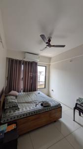 Bedroom Image of 1300 Sq.ft 2 BHK Apartment / Flat for rent in Apurva Aasthaa Onyx, Memnagar Ahmedabad for Rs. 38000