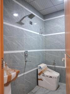 Common Bathroom Image of 1050 Sq.ft 2 BHK Apartment / Flat for sale in Sector 104 Noida for Rs. 4500000