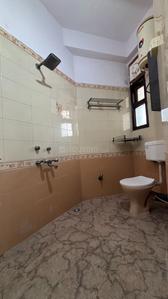 Bathroom Image of 1600 Sq.ft 3 BHK Apartment / Flat for sale in Devika Apartments, Vaishali Ghaziabad for Rs. 15500000