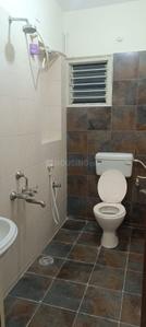 Bathroom Image of 1500 Sq.ft 2 BHK Builder Floor for rent in NRI Layout, NRI Layout Bengaluru for Rs. 28000