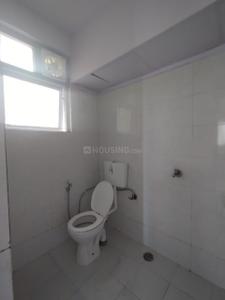 Bathroom Image of 800 Sq.ft 3 BHK Apartment / Flat for rent in Vashisth Heights, Sector 87 Faridabad for Rs. 18000