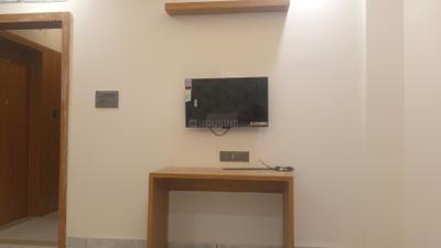 Living Room Image of 691 Sq.ft 1 BHK Apartment / Flat for rent in Nipania Indore for Rs. 18000