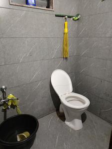 Common Bathroom Image of 1980 Sq.ft 3 BHK Apartment / Flat for sale in Naroda Ahmedabad for Rs. 8700000