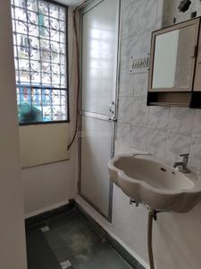Bathroom Image of 1700 Sq.ft 2 BHK Independent House for rent in Fatepura Vadodara for Rs. 15000