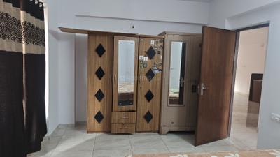 Bedroom Image of 1650 Sq.ft 3 BHK Apartment / Flat for rent in Rushabhdev Sharan Circle Homes, Chandkheda Ahmedabad for Rs. 29000