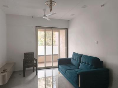 Living Room Image of 632 Sq.ft 2 BHK Apartment / Flat for rent in Sai Pleasure, Wakad Pune for Rs. 30000