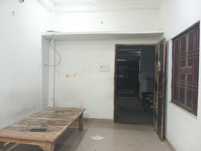 Bedroom Image of 700 Sq.ft 1 BHK Builder Floor for rent in Karaundi Varanasi for Rs. 6000
