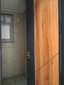 Common Bathroom Image of 1724 Sq.ft 3 BHK Apartment / Flat for sale in Vantara Elite Luxury Homes by Vantara Builders And Promotors, Sector 102 Noida for Rs. 8900000