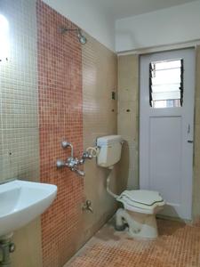 Common Bathroom Image of 525 Sq.ft 1 BHK Apartment / Flat for sale in Squarefeet Metropolis Aquaris, Kasarvadavali Thane for Rs. 6500000