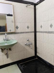 Bathroom Image of 1650 Sq.ft 3 BHK Apartment / Flat for sale in Koregaon Park Pune for Rs. 22500000