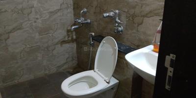 Bathroom Image of 320 Sq.ft 1 RK Apartment / Flat for rent in Nyati Elysia, Kharadi Pune for Rs. 24000