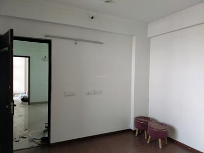 Bedroom Image of 985 Sq.ft 2 BHK Apartment / Flat for rent in Amrapali Pan Oasis, Sector 70 Noida for Rs. 30000