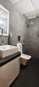 Image of 2000 Sq.ft 2 BHK Apartment / Flat for rent in Merlin Usha, New Alipore, Kolkata for Rs. 60000