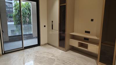 Bedroom Image of 3600 Sq.ft 4 BHK Builder Floor for sale in Anand Vihar New Delhi for Rs. 65000000