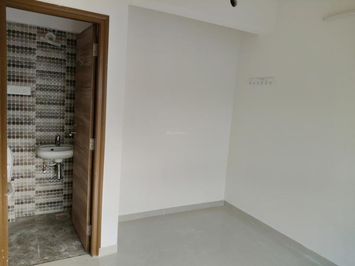 Shraddha Autumn Park Main Image 1