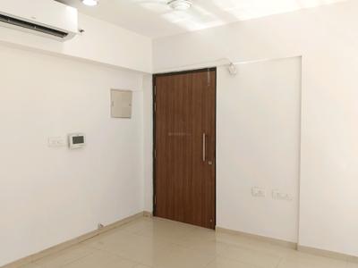 Living Room Image of 900 Sq.ft 2 BHK Apartment / Flat for rent in Lodha Splendora Riverview, Kasarvadavali Thane for Rs. 27989
