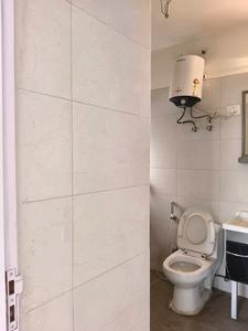 Bedroom Three Image of 2200 Sq.ft 3 BHK Apartment / Flat for sale in Swaraj Homes Tarika Apartments, Sector 43 Gurgaon for Rs. 29000000