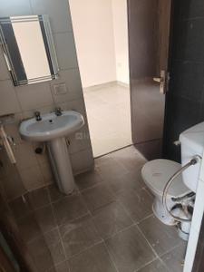 Bathroom Image of 1790 Sq.ft 3 BHK Apartment / Flat for sale in Saviour Greenisle, Crossings Republik Ghaziabad for Rs. 10000000