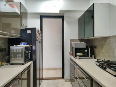 Kitchen Image of 935 Sq.ft 3 BHK Apartment / Flat for rent in Mulund West Mumbai for Rs. 88000